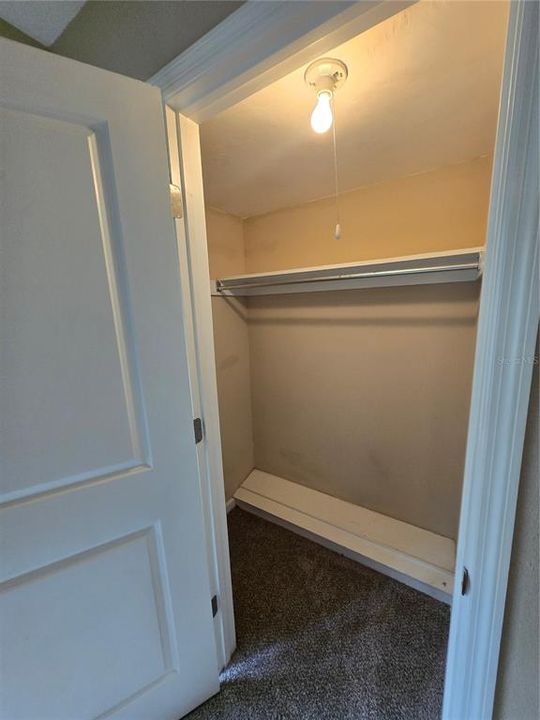 For Rent: $1,275 (2 beds, 2 baths, 900 Square Feet)