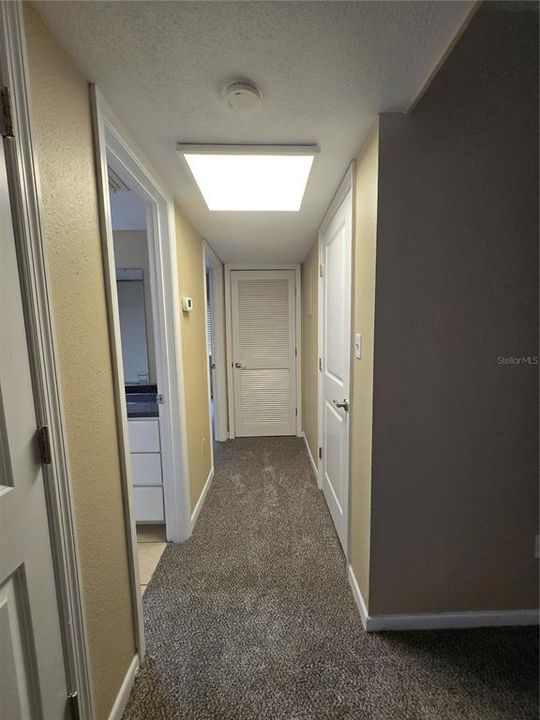 For Rent: $1,275 (2 beds, 2 baths, 900 Square Feet)