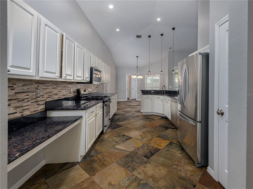 For Rent: $4,500 (4 beds, 3 baths, 2598 Square Feet)