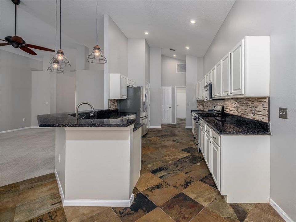 For Rent: $4,500 (4 beds, 3 baths, 2598 Square Feet)
