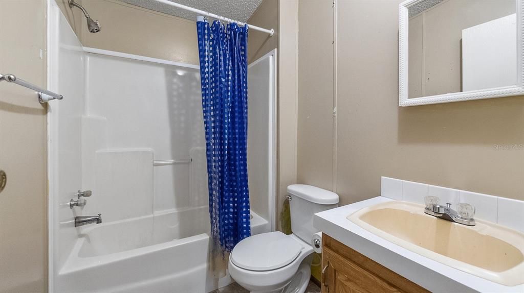 Active With Contract: $299,000 (3 beds, 2 baths, 1496 Square Feet)