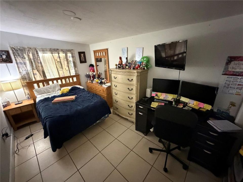 Под контрактом: $619,999 (6 спален, 5 ванн, 2471 Квадратных фут)