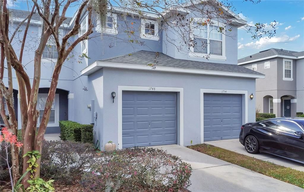 For Sale: $295,000 (2 beds, 2 baths, 1275 Square Feet)