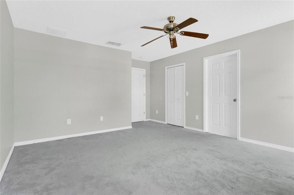 For Sale: $295,000 (2 beds, 2 baths, 1275 Square Feet)