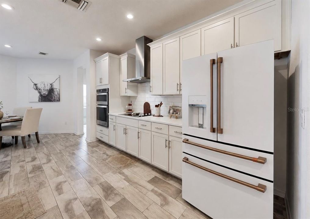 На продажу: $624,990 (5 спален, 4 ванн, 2915 Квадратных фут)