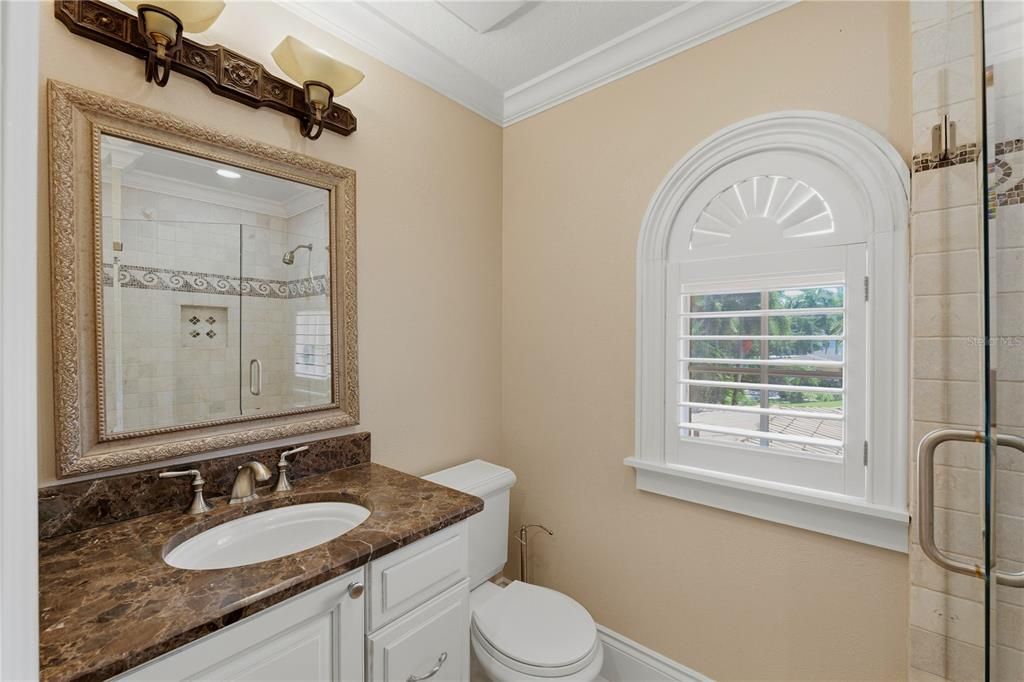 For Sale: $2,250,000 (5 beds, 4 baths, 3952 Square Feet)