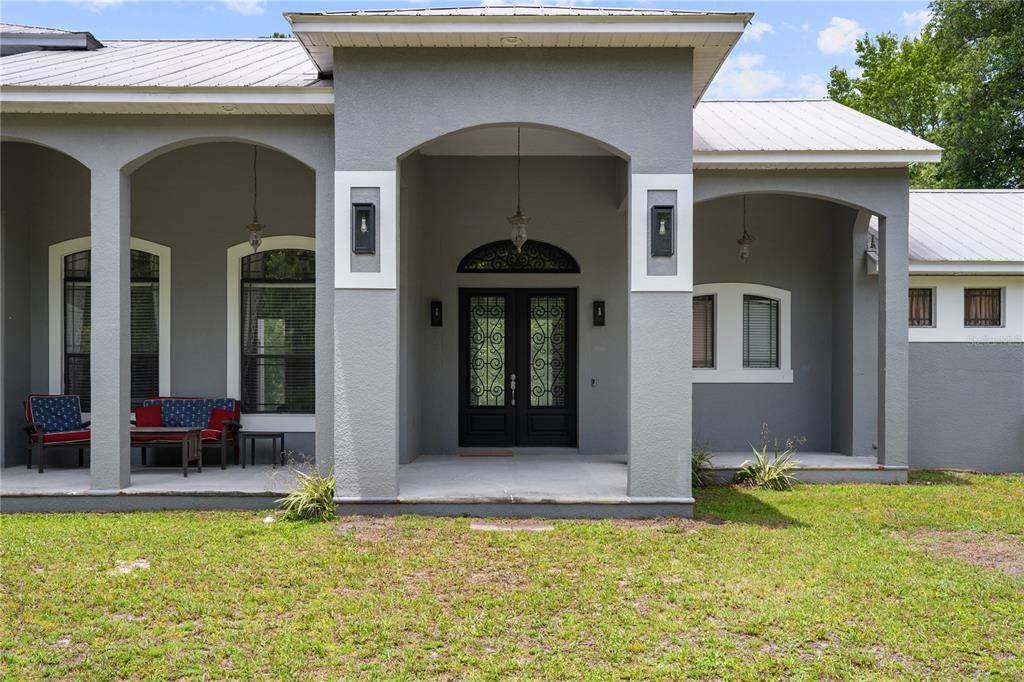 En Venta: $1,150,000 (4 camas, 2 baños, 5475 Pies cuadrados)