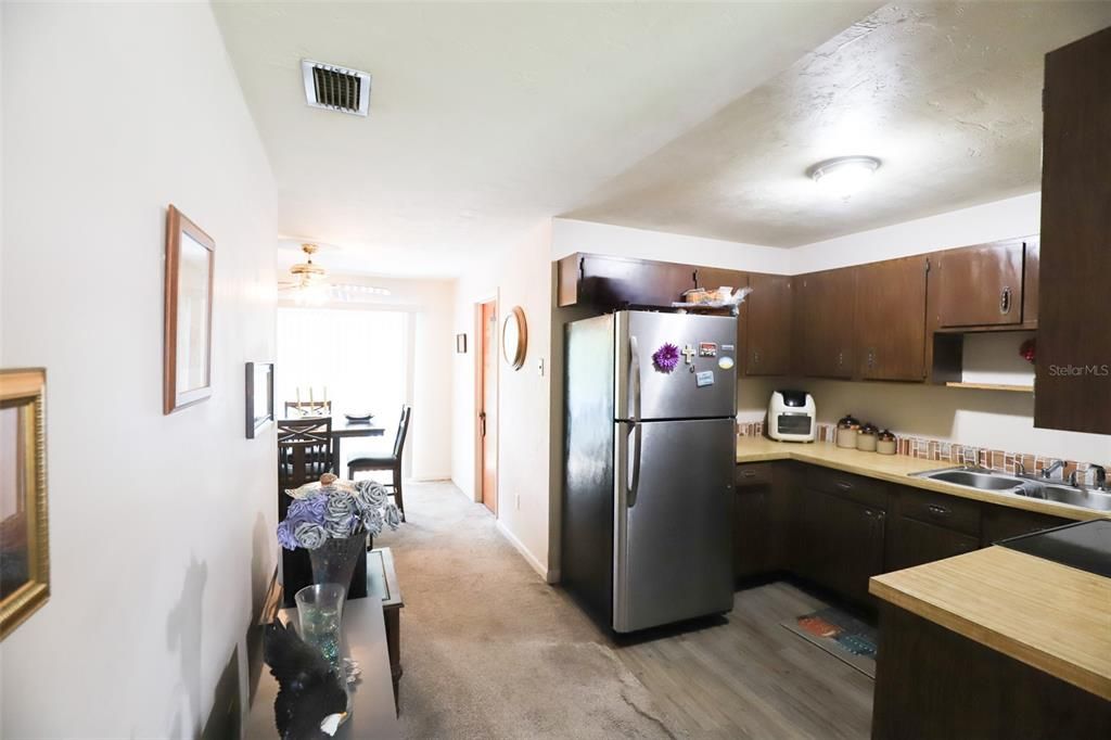 For Sale: $110,000 (2 beds, 1 baths, 1131 Square Feet)