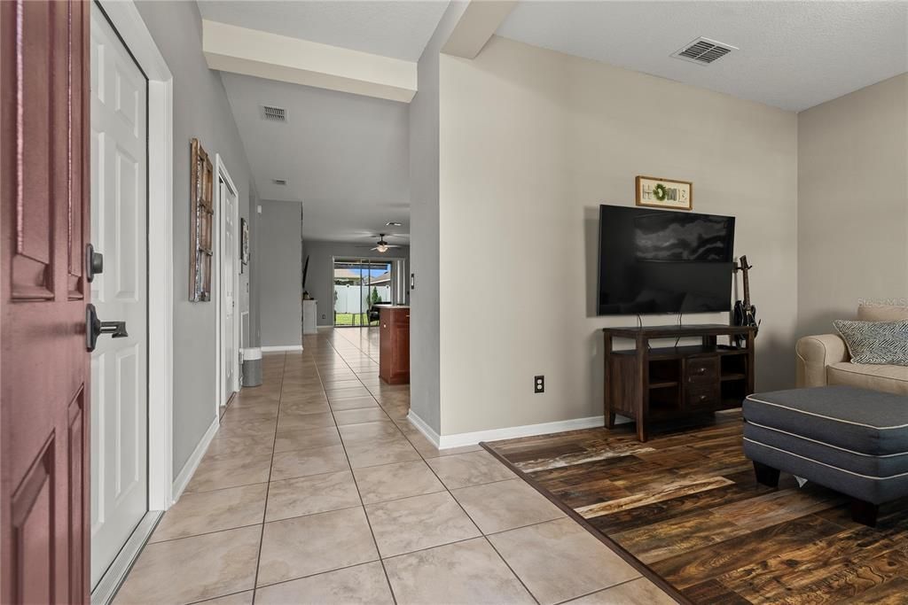 For Sale: $410,000 (3 beds, 2 baths, 1677 Square Feet)