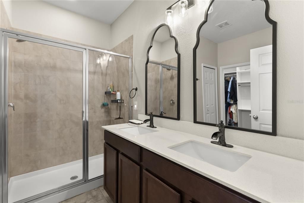 For Sale: $410,000 (3 beds, 2 baths, 1677 Square Feet)