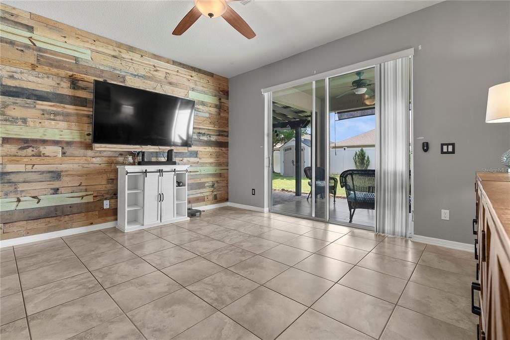 For Sale: $410,000 (3 beds, 2 baths, 1677 Square Feet)