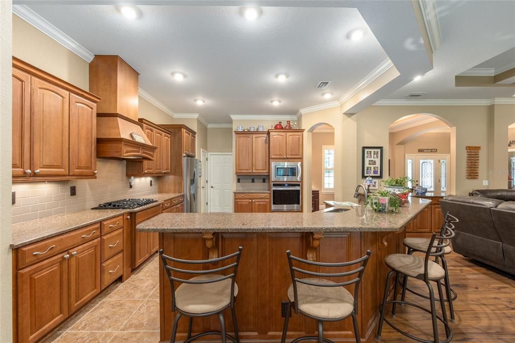For Sale: $659,900 (3 beds, 3 baths, 2888 Square Feet)