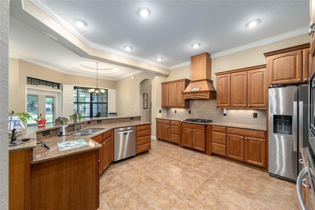 For Sale: $659,900 (3 beds, 3 baths, 2888 Square Feet)