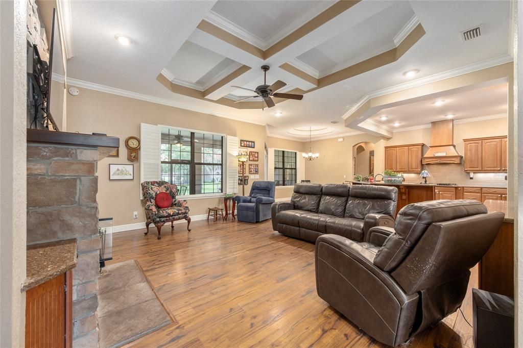 For Sale: $659,900 (3 beds, 3 baths, 2888 Square Feet)