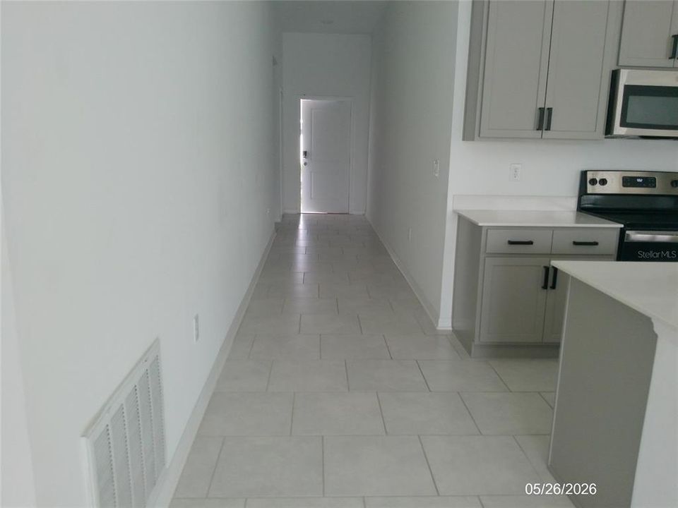 For Rent: $1,950 (3 beds, 2 baths, 1555 Square Feet)