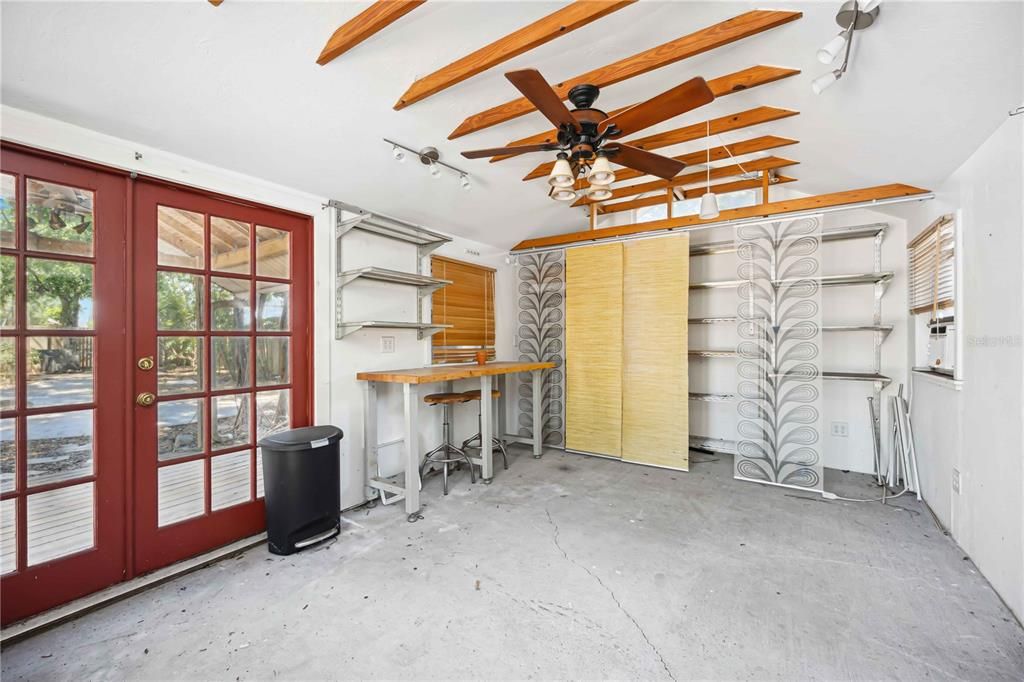 For Sale: $750,000 (3 beds, 2 baths, 1400 Square Feet)