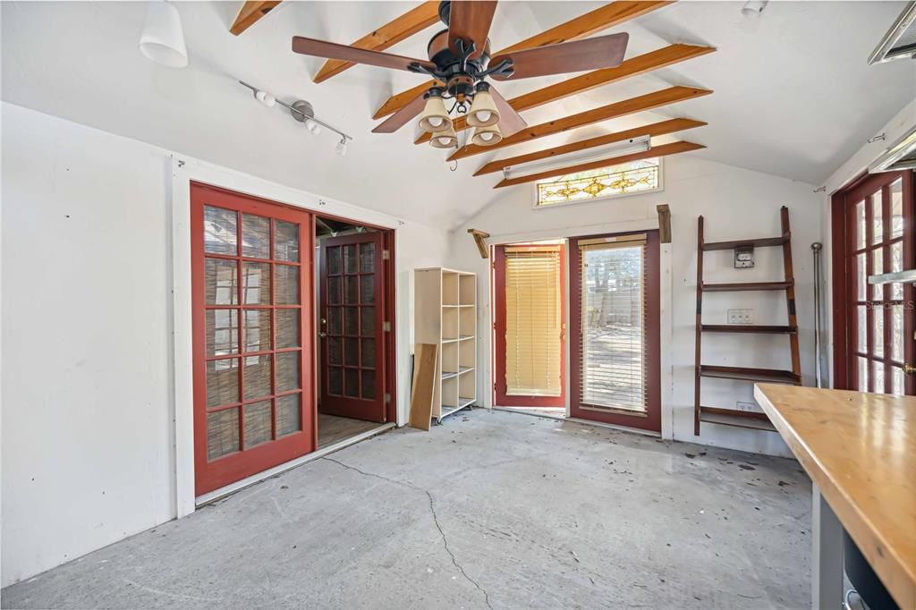 For Sale: $750,000 (3 beds, 2 baths, 1400 Square Feet)