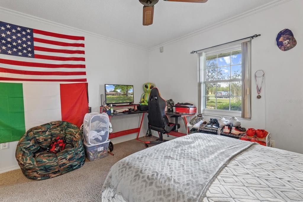 For Sale: $465,000 (4 beds, 2 baths, 1980 Square Feet)