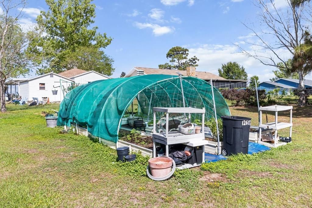 For Sale: $465,000 (4 beds, 2 baths, 1980 Square Feet)
