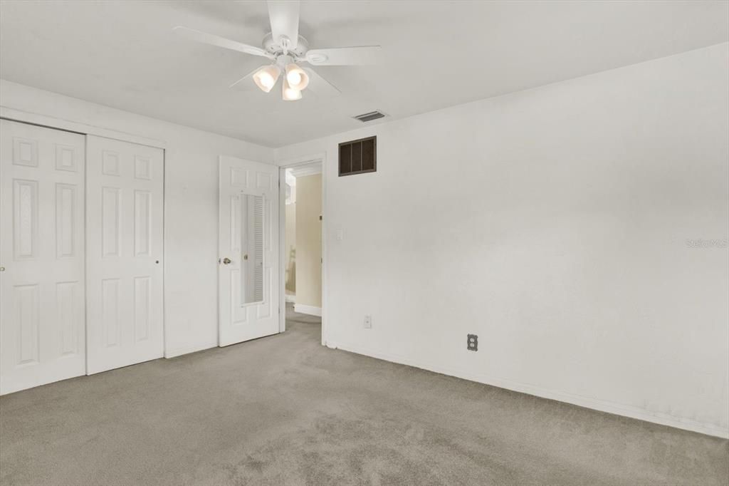 En Venta: $339,900 (3 camas, 1 baños, 1302 Pies cuadrados)