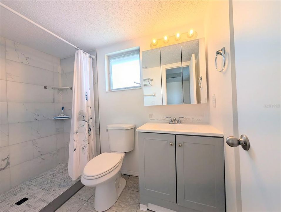 В аренду: $1,600 (2 спален, 2 ванн, 1144 Квадратных фут)