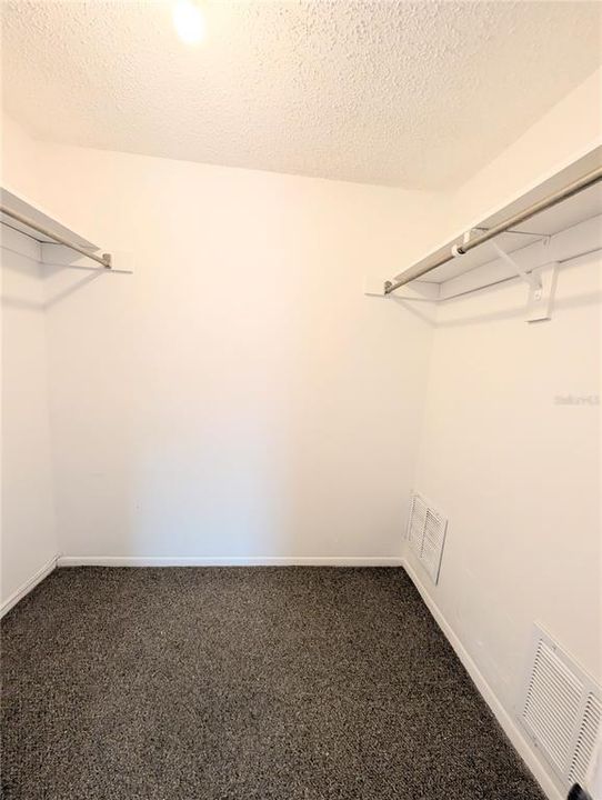 В аренду: $1,600 (2 спален, 2 ванн, 1144 Квадратных фут)
