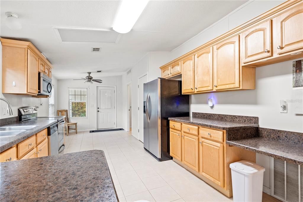 For Sale: $259,000 (4 beds, 2 baths, 2280 Square Feet)