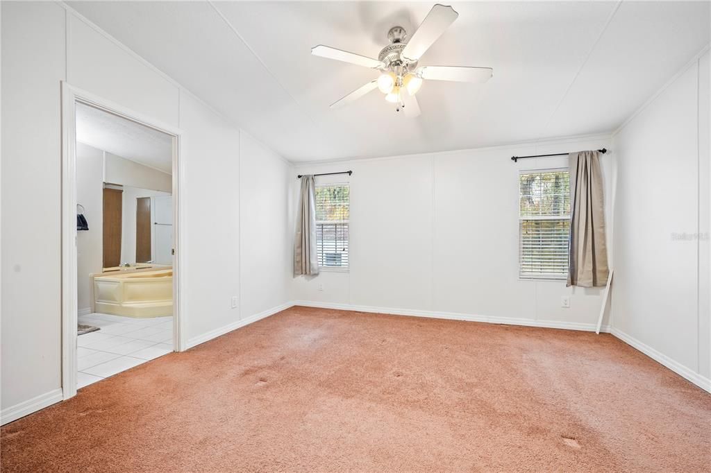 For Sale: $259,000 (4 beds, 2 baths, 2280 Square Feet)