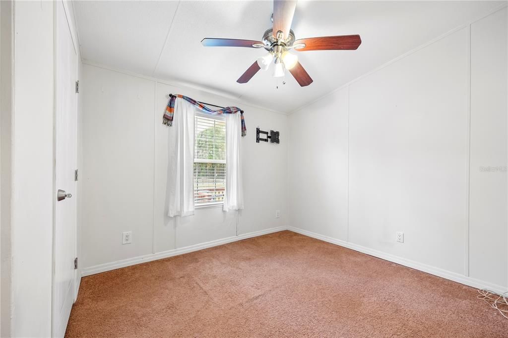 For Sale: $259,000 (4 beds, 2 baths, 2280 Square Feet)