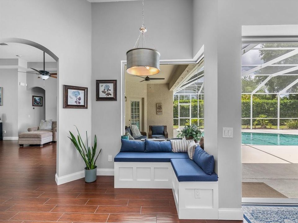 En Venta: $915,000 (5 camas, 4 baños, 3407 Pies cuadrados)