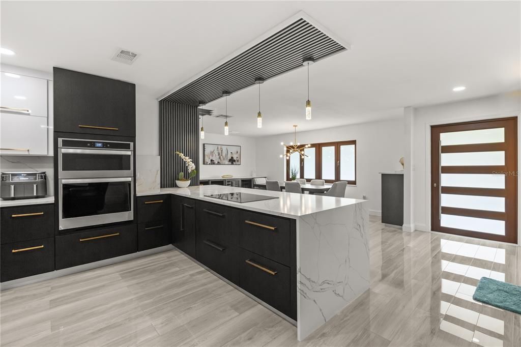 На продажу: $598,999 (3 спален, 2 ванн, 1733 Квадратных фут)