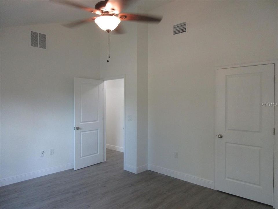 For Sale: $219,900 (3 beds, 2 baths, 1231 Square Feet)