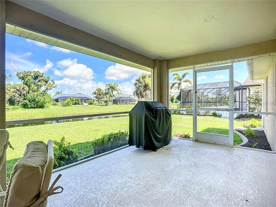 For Rent: $2,400 (3 beds, 2 baths, 2006 Square Feet)