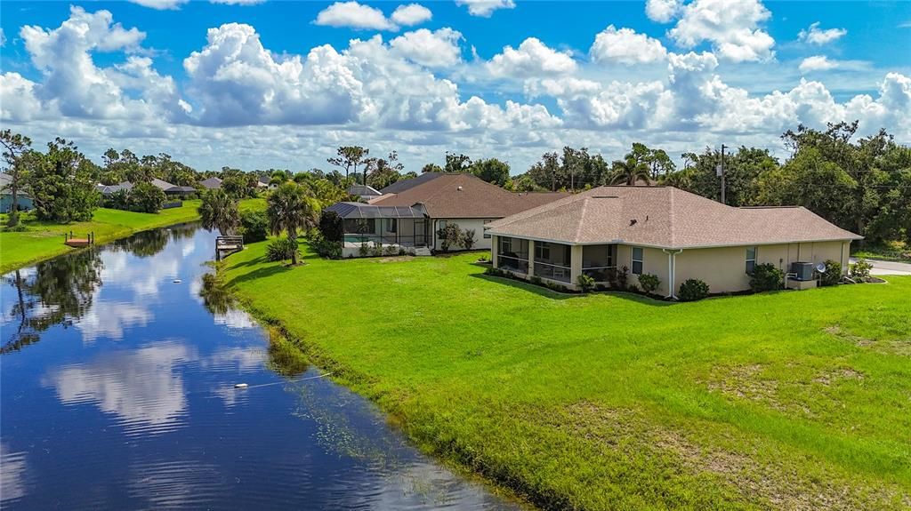 For Rent: $2,400 (3 beds, 2 baths, 2006 Square Feet)