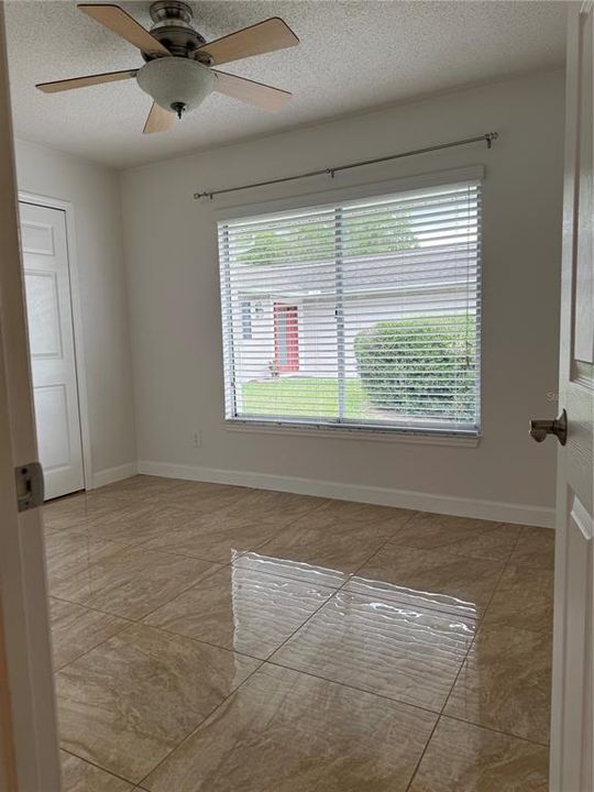 For Sale: $319,900 (2 beds, 2 baths, 1070 Square Feet)