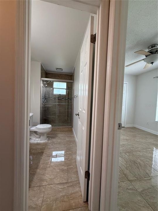 For Sale: $319,900 (2 beds, 2 baths, 1070 Square Feet)