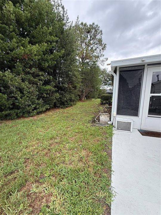 For Sale: $319,900 (2 beds, 2 baths, 1070 Square Feet)