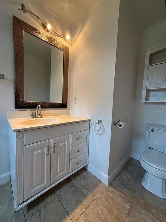 For Sale: $319,900 (2 beds, 2 baths, 1070 Square Feet)