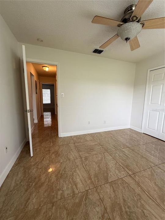 For Sale: $319,900 (2 beds, 2 baths, 1070 Square Feet)