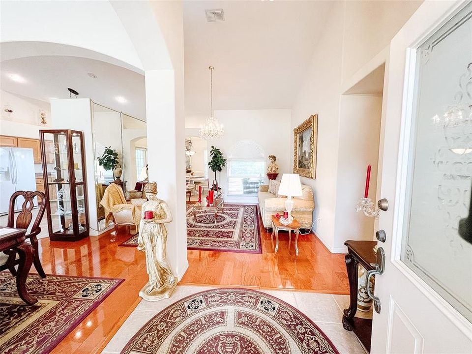 For Sale: $535,000 (4 beds, 3 baths, 2254 Square Feet)