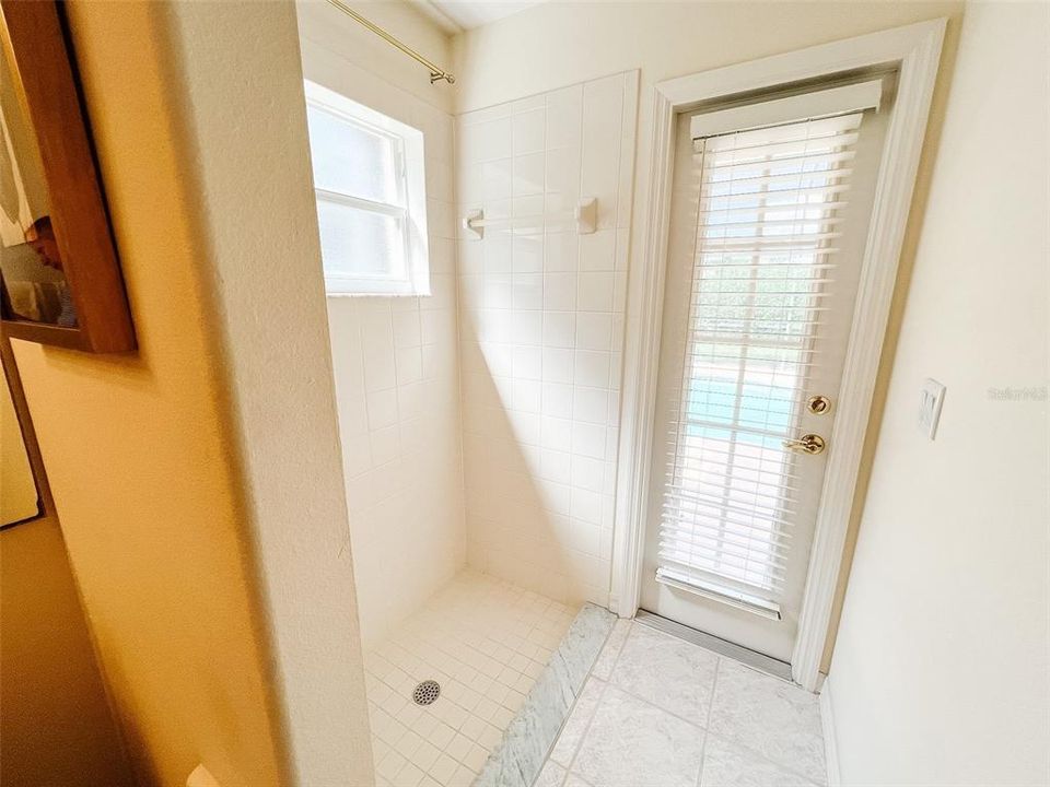 For Sale: $535,000 (4 beds, 3 baths, 2254 Square Feet)