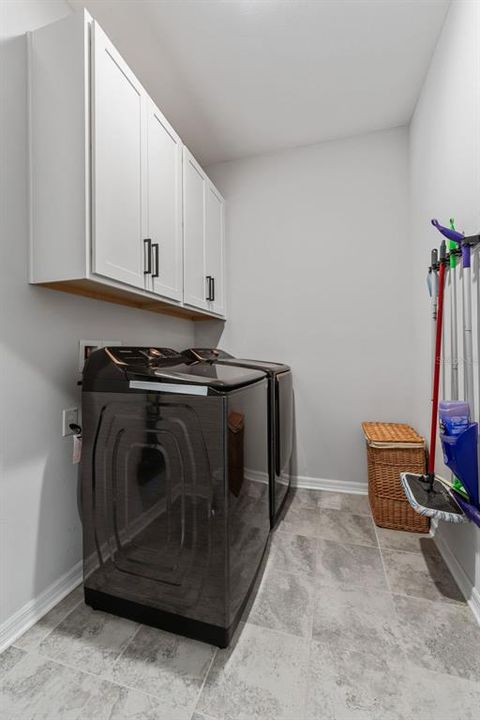 En Venta: $499,000 (4 camas, 3 baños, 2213 Pies cuadrados)