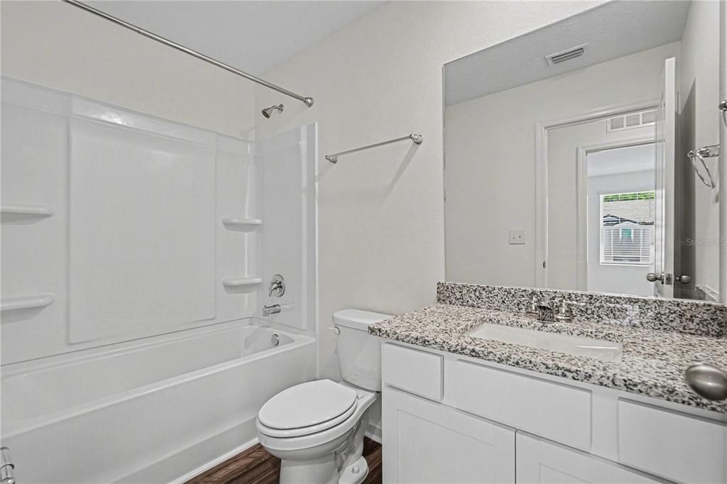 For Rent: $1,520 (3 beds, 2 baths, 1386 Square Feet)