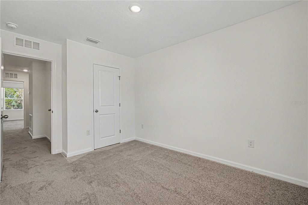 For Rent: $1,520 (3 beds, 2 baths, 1386 Square Feet)
