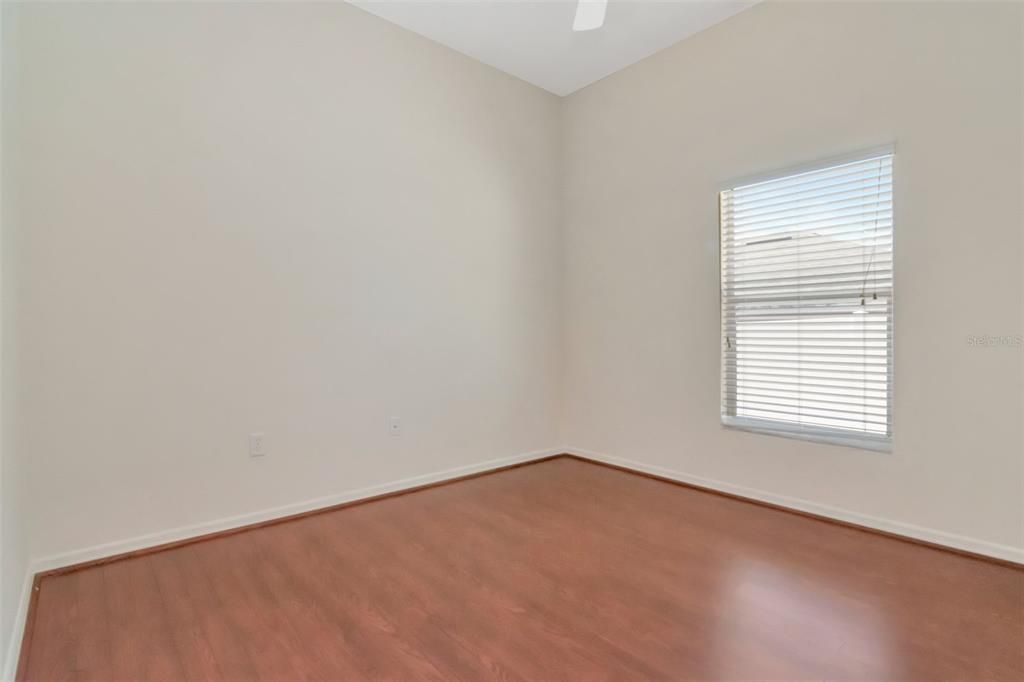 For Sale: $400,000 (4 beds, 2 baths, 2365 Square Feet)