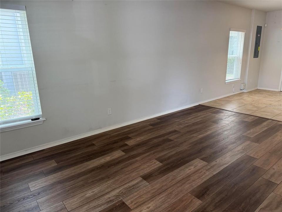 For Rent: $2,200 (2 beds, 2 baths, 1280 Square Feet)
