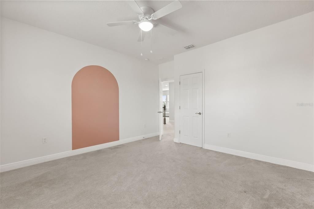 For Rent: $5,900 (4 beds, 3 baths, 3659 Square Feet)