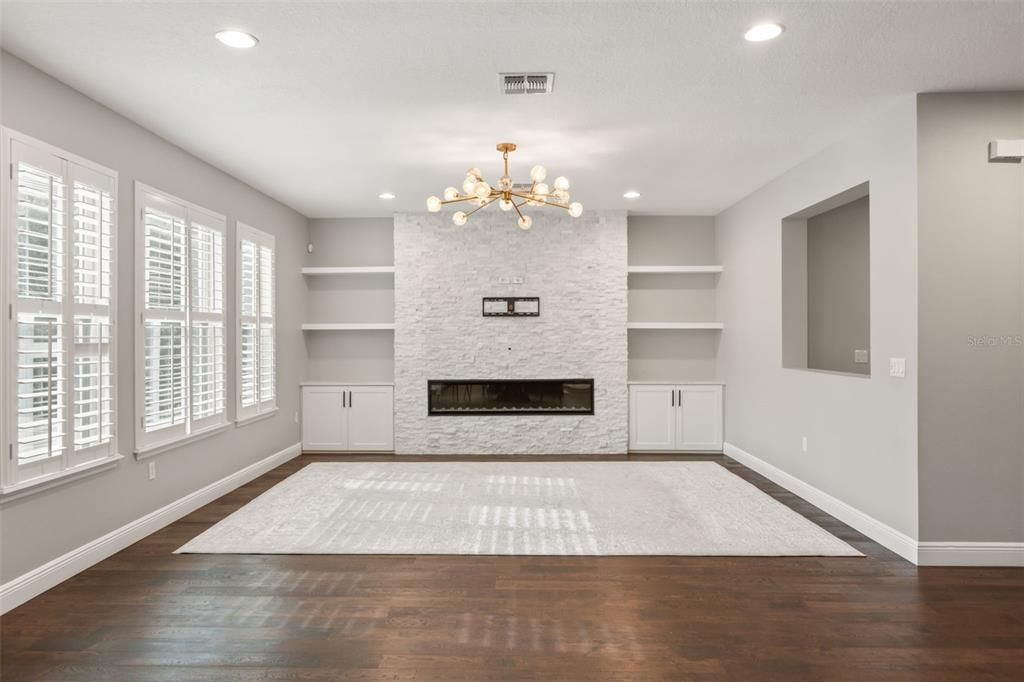 For Rent: $5,900 (4 beds, 3 baths, 3659 Square Feet)