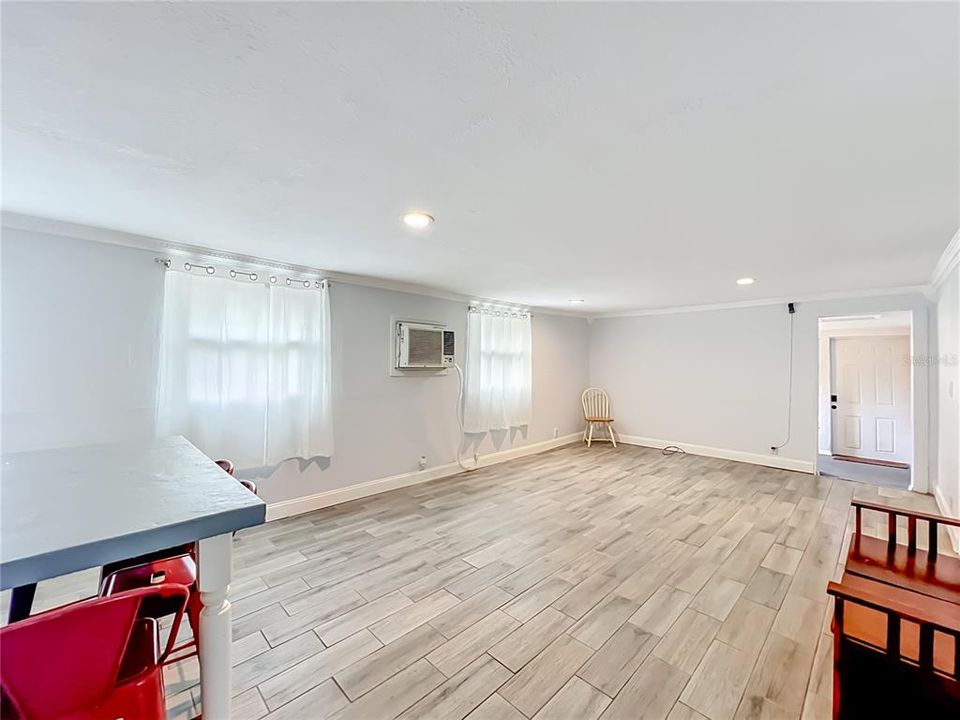 На продажу: $310,000 (3 спален, 2 ванн, 997 Квадратных фут)