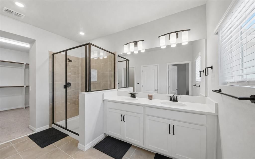 For Sale: $520,000 (3 beds, 2 baths, 1906 Square Feet)